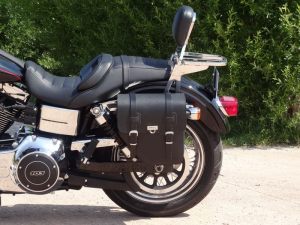 Sacoche Myleatherbikes Harley Dyna Low Rider (51)